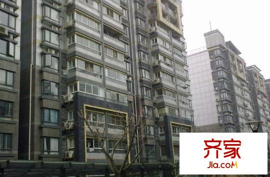 鉑領(lǐng)公寓小區(qū)外景圖