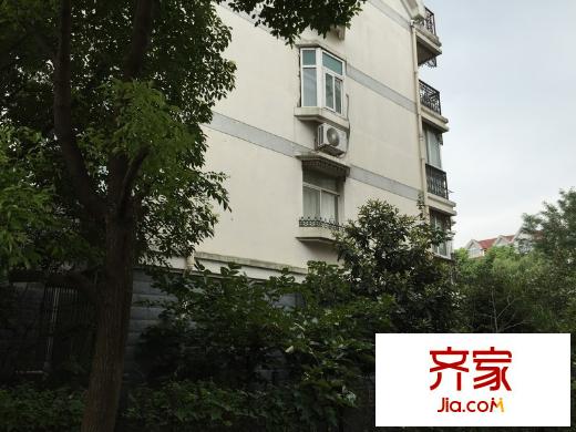 養(yǎng)龍山莊