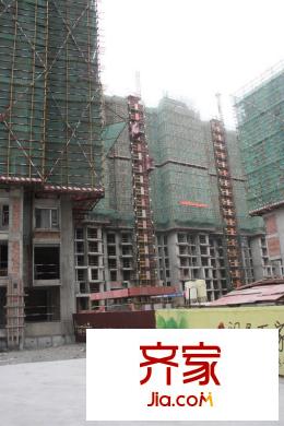 千花溪外景圖1-2號樓施工（2012.04）