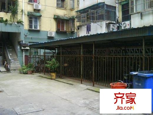 西流灣小區(qū)外景圖