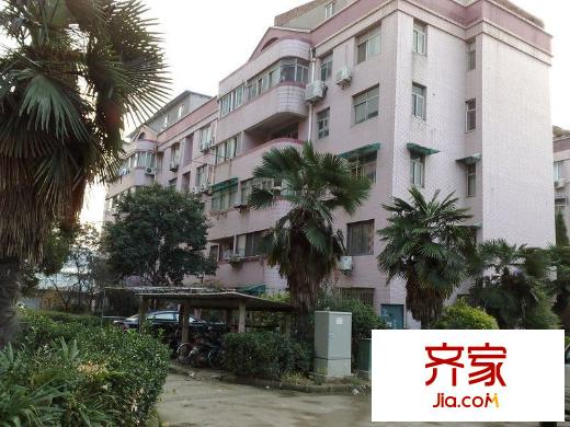 金輪第一城外景圖