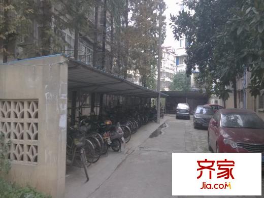 晚市小區(qū)外景圖