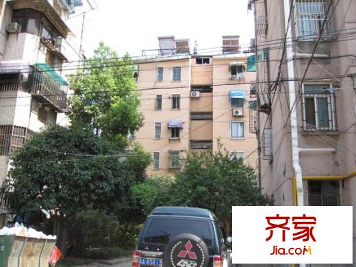 莫愁新寓荷花里外景圖
