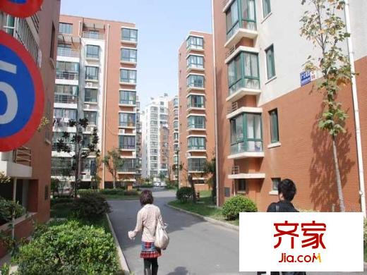 美麗新世界外景圖