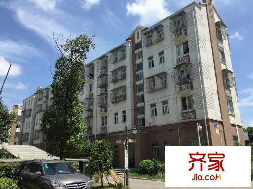 江畔人家外景圖
