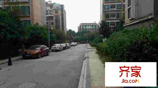 旭日景城外景圖