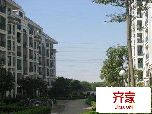 歐陸經(jīng)典花園外景圖