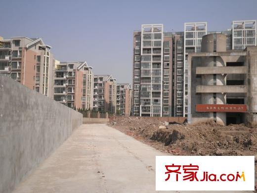 江畔明珠廣場配套圖項(xiàng)目外圍道路（2011.03.28）