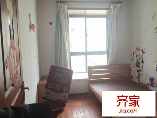 江畔明珠廣場(chǎng)外景圖 