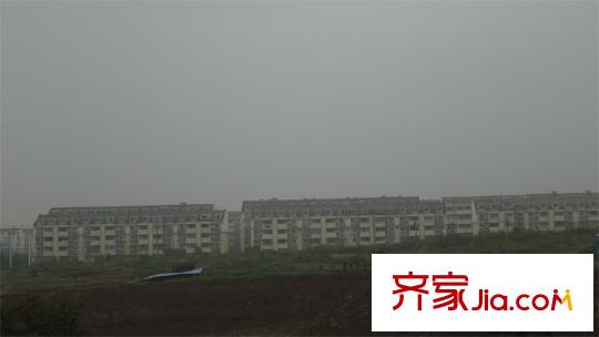 保利紫晶山配套圖項目以北約300米小區(qū)