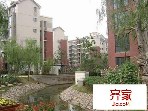 東郊小鎮(zhèn)外景圖