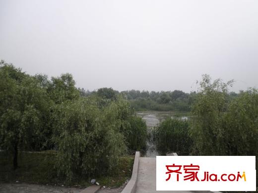 明發(fā)濱江新城一期配套圖周邊是長江沿岸景觀（2010.05.28）