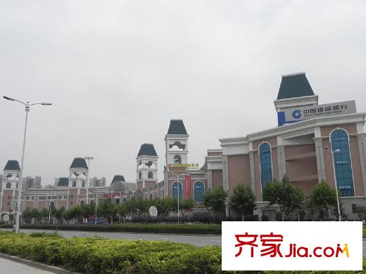 明發(fā)濱江新城一期配套圖小區(qū)明發(fā)外灘廣場(chǎng)建設(shè)銀行