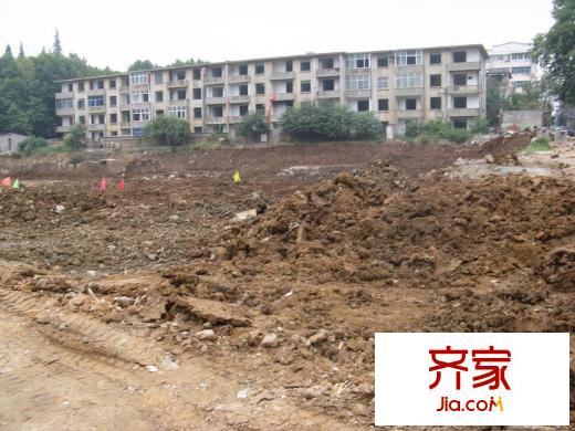 南通東鼎置業(yè)葛關(guān)路地塊地塊平整（2010.10）