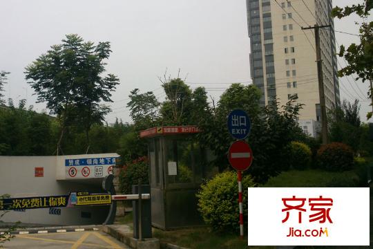 贊成領(lǐng)尚小區(qū)側(cè)面（2015-3-16）
