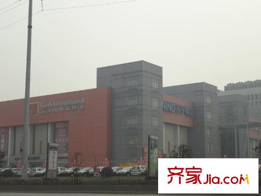 曉莊國際廣場項(xiàng)目東側(cè)約100米蘇寧電器