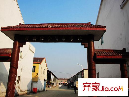 鑫龍花苑項(xiàng)目周邊配套商業(yè)（2013.01）