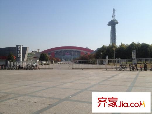 酈城御園西側(cè)奧體中心體育館