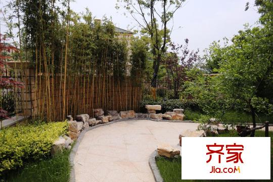 錦隆云山墅小區(qū)園林景觀（2015-07-02）