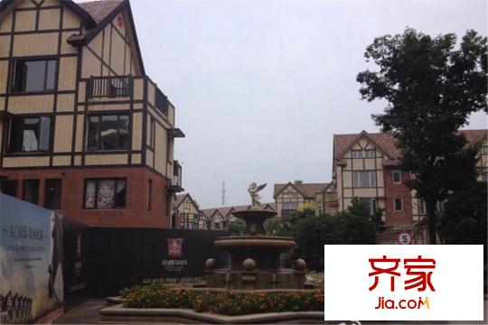 東墅山莊英郡華府小區(qū)一角（2015-3-26）