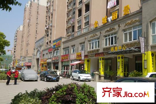弘陽(yáng)VOHO4.8II項(xiàng)目東800米金城麗景底商