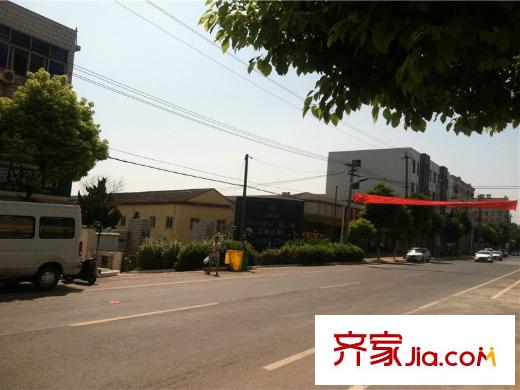 恒建金陵美域項目周邊商業(yè)