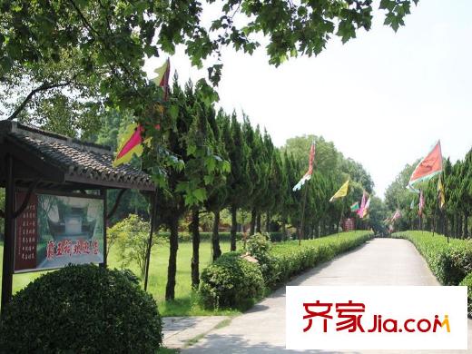江岸景城項(xiàng)目附近霸王祠風(fēng)景區(qū)（2013.6.17）