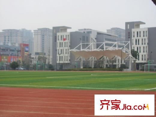 奧體月安街項目奧體月安街上中華中學(xué)（2012.11）