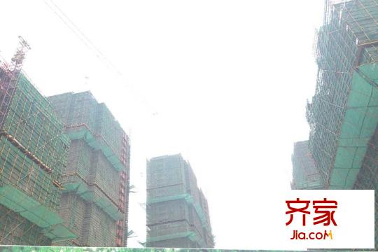 翠屏城工程進(jìn)度實(shí)景（2015-6-4）
