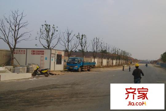 中交錦平方米薈附近在建的工地 2015.10.26