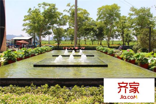 招商雍和府售樓處門口水景（2015-10-27）