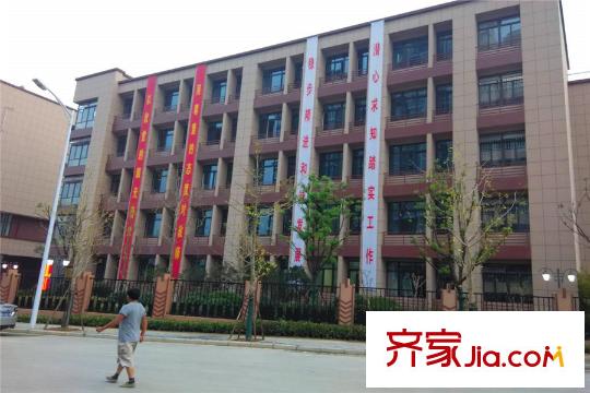 中國鐵建青秀城青秀城小學(xué)教學(xué)樓