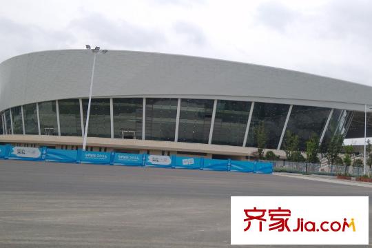 保利西江月距離項(xiàng)目1公里體育館