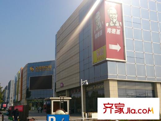 星葉羊山湖花園項(xiàng)目西面金鷹奧萊城