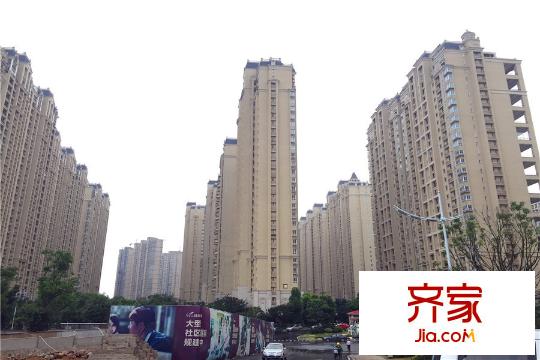 碧桂園鳳凰城高層區(qū)（2015-08-12）