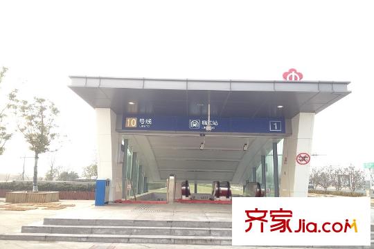 雅居樂(lè)濱江國(guó)際臨江地鐵站（2015-02-02）