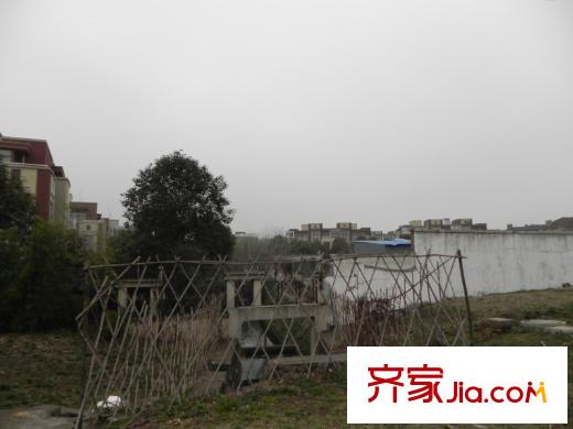 復(fù)地朗香別墅項(xiàng)目內(nèi)小河