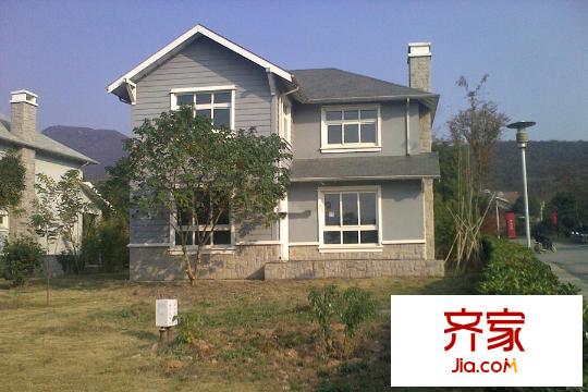中國邊城獨(dú)棟別墅實(shí)景(2015-03-26)