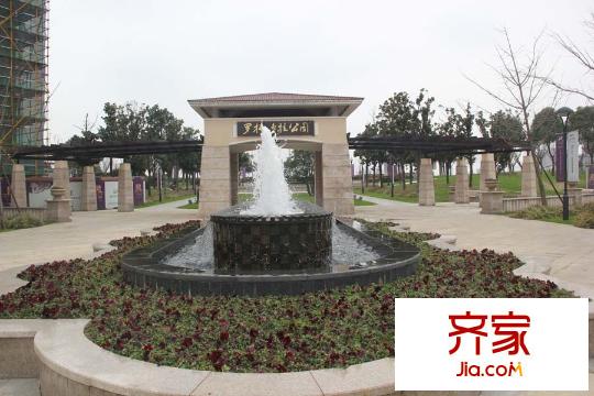 明月天瓏灣小區(qū)景觀（2015-3-11）