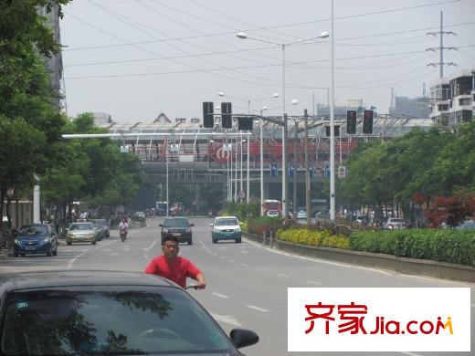 中電頤和家園配套圖西北側(cè)約500米地鐵站邁皋橋站