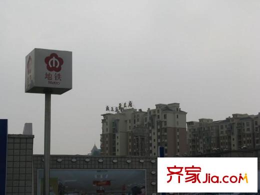 金王府配套圖小區(qū)西側(cè)河定橋地鐵口（2010.8）