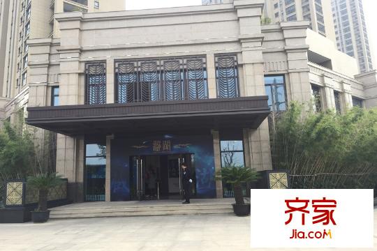 新城玖瓏湖售樓處大門（2015-10-15）