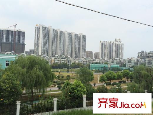 朗詩玲瓏嶼周邊配套運動場地