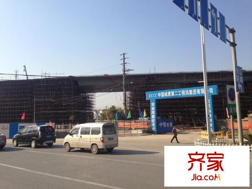 恒輝假日廣場(chǎng)工地（2013.11.28）