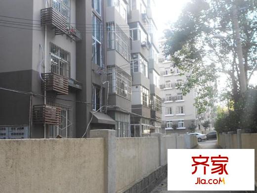 錯埠嶺一小區(qū)外景圖 