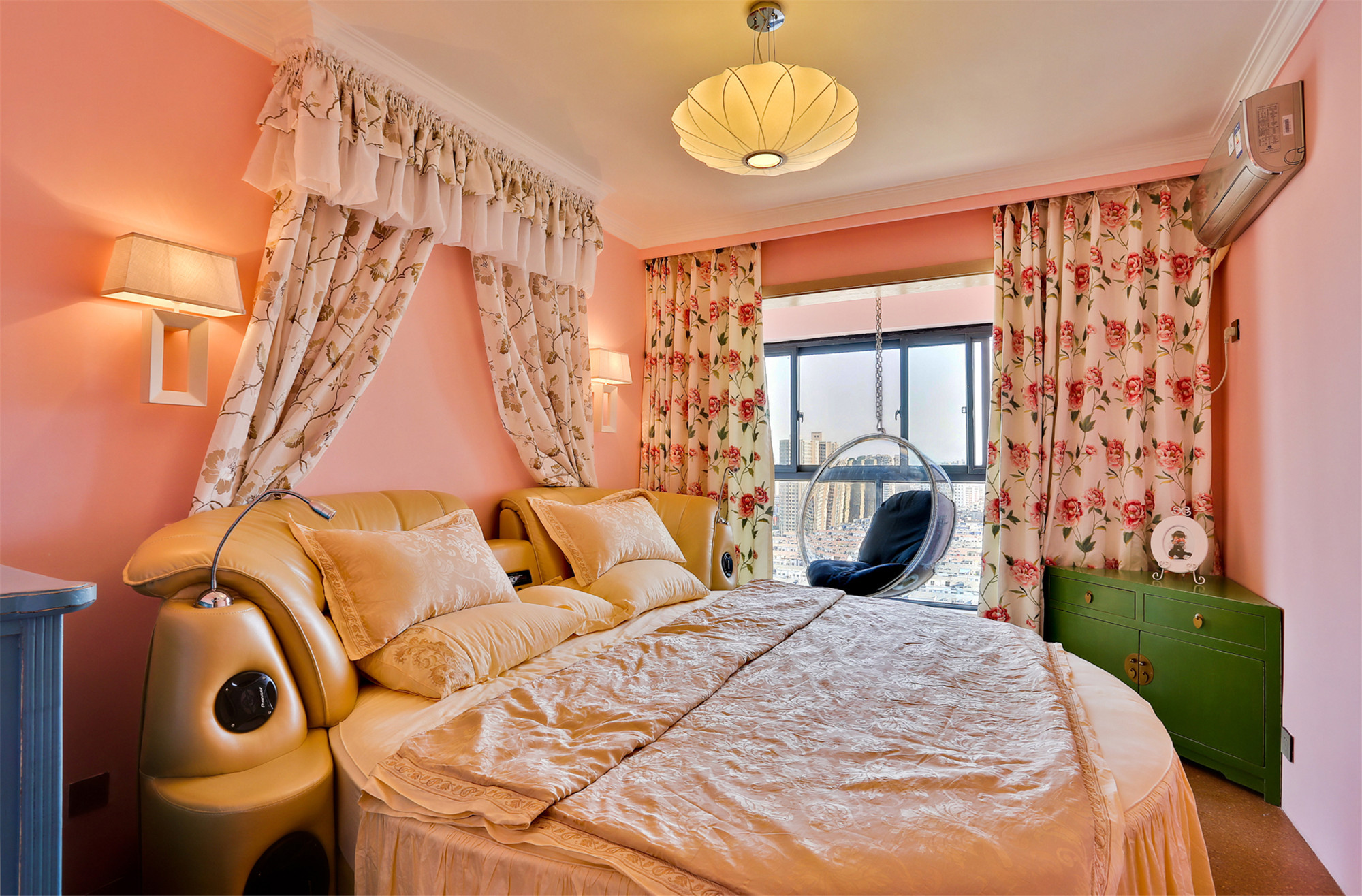 中式风格,120平米装修,三居室装修,15-20万装修,卧室,卧室背景墙,窗帘,粉色