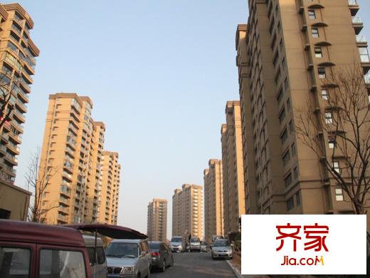 青建依山半島實(shí)景圖小區(qū)實(shí)景（2012-11-29）