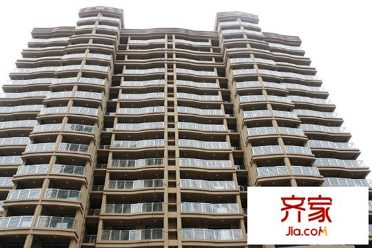 青建依山半島實(shí)景圖6號樓工程進(jìn)展（2012-9-11）