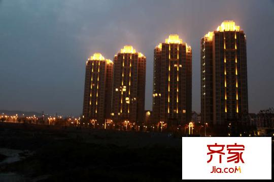 中瑋海潤廣場夜景圖2012-03-08 