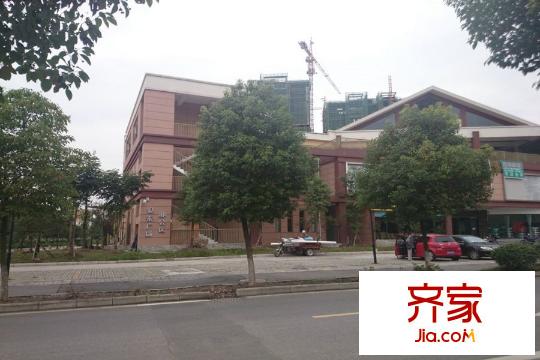 北川佳星商業(yè)廣場(chǎng)外景圖